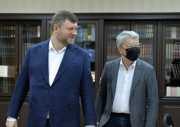 Голова Верховної Ради Руслан Стефанчук та Перший заступник Голови парламенту Олександр Корнієнко зустрілися із представниками Всеукраїнської Ради Церков і релігійних організацій
