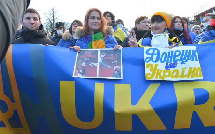 Марш Єдності за Україну в Києві.
 У Києві 12 лютого близько тисячі людей вийшли на Марш єдності за Україну на тлі загрози військового вторгнення Росії на українську територію. Учасники пройшли ходою від парку Шевченка до Майдану Незалежності. 

