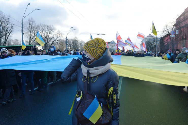 Марш Єдності за Україну в Києві.
 У Києві 12 лютого близько тисячі людей вийшли на Марш єдності за Україну на тлі загрози військового вторгнення Росії на українську територію. Учасники пройшли ходою від парку Шевченка до Майдану Незалежності. 
