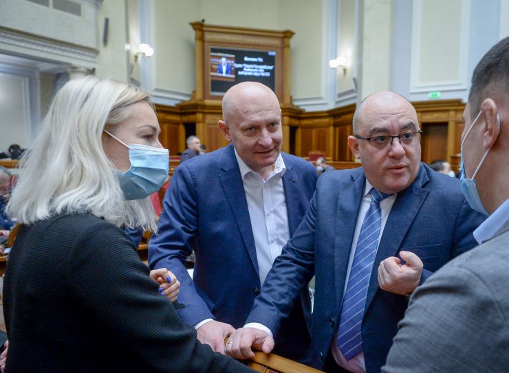 Пленарне засідання Верховної Ради України.
   
Голова Верховної Ради України Руслан Стефанчук відкрив пленарне засідання. 
Головуючий надав слово для виступів з оголошеннями, повідомленнями, пропозиціями представникам депутатських фракцій і груп.
Прийнято Закон 