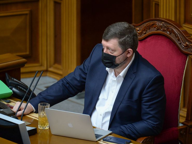 Пленарне засідання Верховної Ради України.
   
Голова Верховної Ради України Руслан Стефанчук відкрив пленарне засідання. 
Головуючий надав слово для виступів з оголошеннями, повідомленнями, пропозиціями представникам депутатських фракцій і груп.
Прийнято Закон 