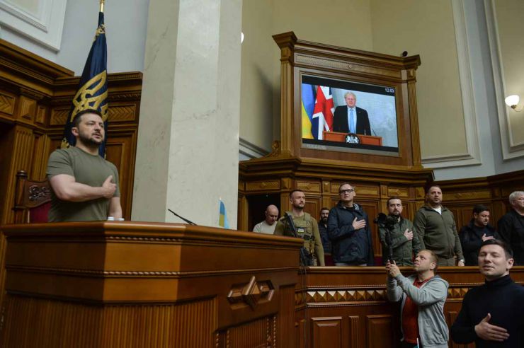 Прем’єр Великої Британії Боріс Джонсон звернувся до Верховної Ради України. Виступ відбувся у форматі відеозв’язку під час пленарного засідання 3 травня.