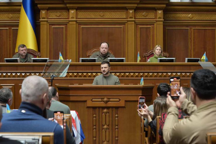 Прем’єр Великої Британії Боріс Джонсон звернувся до Верховної Ради України. Виступ відбувся у форматі відеозв’язку під час пленарного засідання 3 травня.