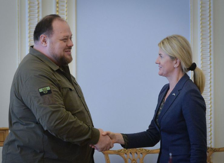 Голова Верховної Ради України Руслан Стефанчук  провів зустріч з міністром закордонних справ Естонської Республіки Евою-Марією Лійметс, міністром закордонних справ Латвійської Республіки Едгарсом Рінкевичсом та міністром закордонних справ Литовської Республіки Габріелюсом Ландсбергісом.