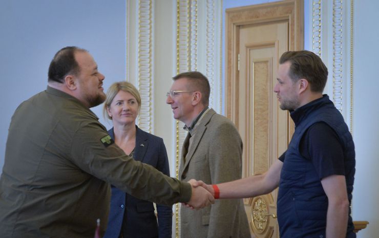 Голова Верховної Ради України Руслан Стефанчук  провів зустріч з міністром закордонних справ Естонської Республіки Евою-Марією Лійметс, міністром закордонних справ Латвійської Республіки Едгарсом Рінкевичсом та міністром закордонних справ Литовської Республіки Габріелюсом Ландсбергісом.
