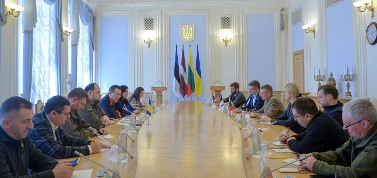 Голова Верховної Ради України Руслан Стефанчук  провів зустріч з міністром закордонних справ Естонської Республіки Евою-Марією Лійметс, міністром закордонних справ Латвійської Республіки Едгарсом Рінкевичсом та міністром закордонних справ Литовської Республіки Габріелюсом Ландсбергісом.