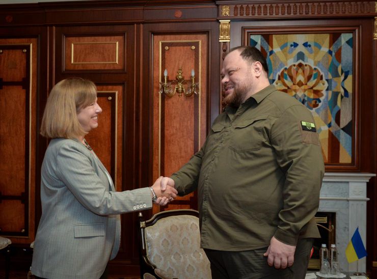Голова Верховної Ради України Руслан Стефанчук зустрівся з Тимчасово повіреною у справах США в Україні Крістіною Квін