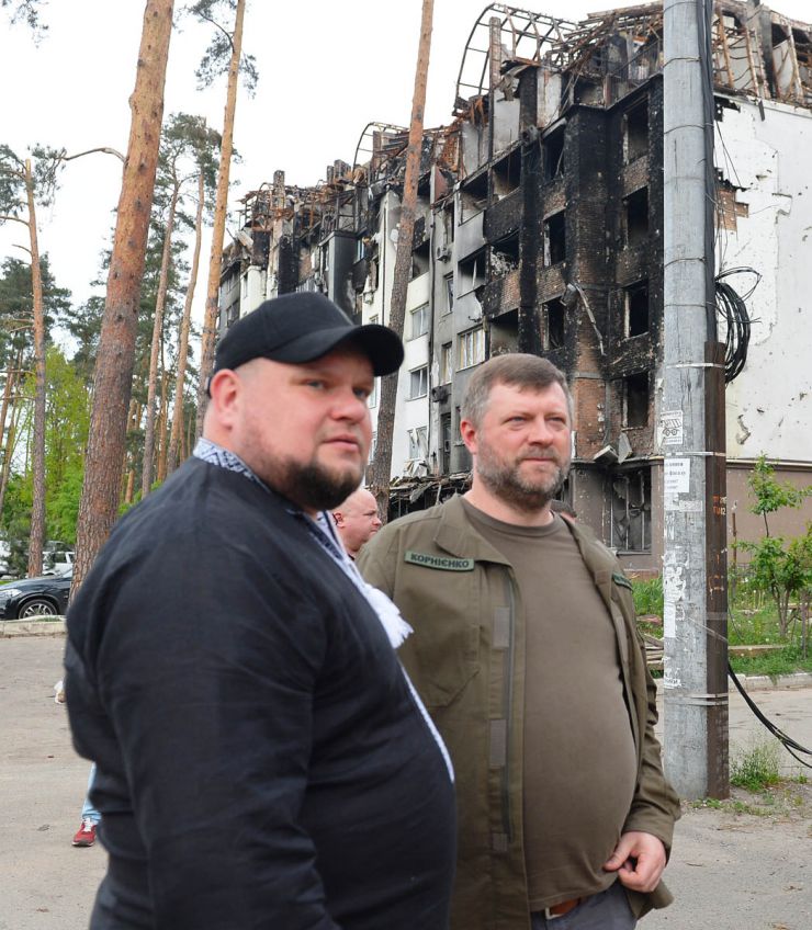 Перший заступник Голови Верховної Ради України Олександр Корнієнко разом із Головою Сенату Парламенту Ірландії Марком Дейлі та Головою Дойл Ерену Парламенту Ірландії Шоном О’Фарілом відвідав із робочим візитом звільнені від російських нацистів Бучу та Ірпінь