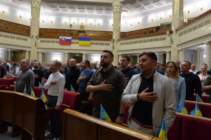 Пленарне засідання Верховної Ради України.

Президент Словаччини Зузана Чапутова виступила сьогодні у Верховній Раді.

Рада звільнила з посади омбудсмена Людмилу Денісову. Про це повідомив нардеп Ярослав Желєзняк. За проголосувало 234 депутати.

