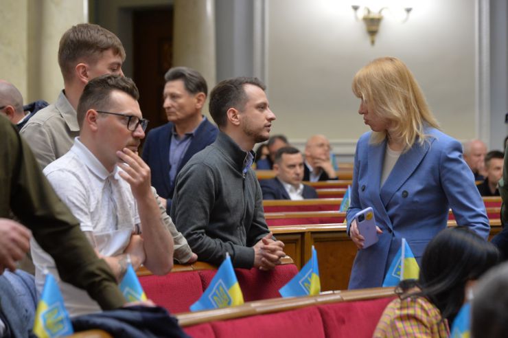 Пленарне засідання Верховної Ради України.

Президент Словаччини Зузана Чапутова виступила сьогодні у Верховній Раді.

Рада звільнила з посади омбудсмена Людмилу Денісову. Про це повідомив нардеп Ярослав Желєзняк. За проголосувало 234 депутати.
