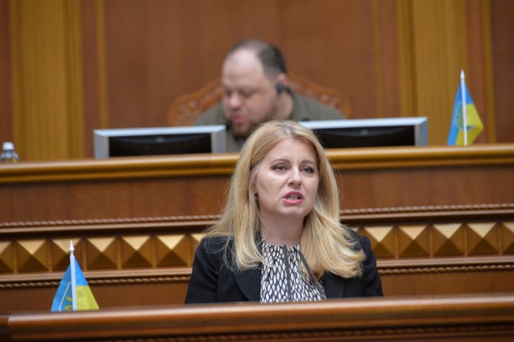 Пленарне засідання Верховної Ради України.

Президент Словаччини Зузана Чапутова виступила сьогодні у Верховній Раді.

Рада звільнила з посади омбудсмена Людмилу Денісову. Про це повідомив нардеп Ярослав Желєзняк. За проголосувало 234 депутати.
