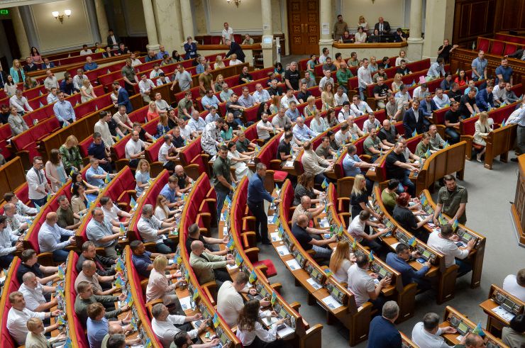 Пленарне засідання Верховної Ради України.

Верховна Рада підтримала ратифікацію Конвенції Ради Європи про запобігання насильству стосовно жінок і домашньому насильству та боротьбу із цими явищами, більш відомої як Стамбульська конвенція.
