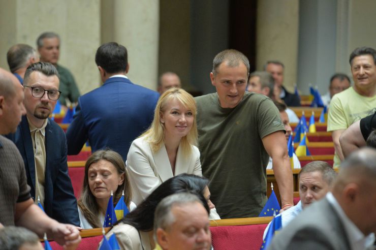 Пленарне засідання Верховної Ради України.

ВР України обрала Генерального прокурора. Ним став Андрій Костін.

ВР України обрала суддю Конституційного суду. Нею стала Ольга Совгиря.
