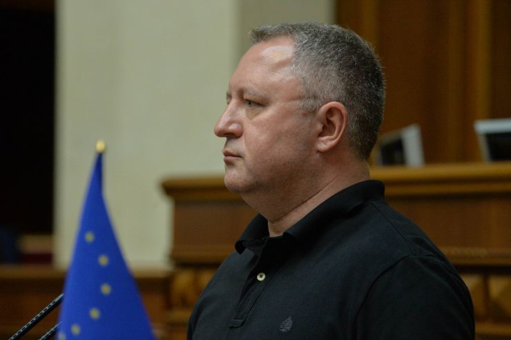 Пленарне засідання Верховної Ради України.

ВР України обрала Генерального прокурора. Ним став Андрій Костін.

ВР України обрала суддю Конституційного суду. Нею стала Ольга Совгиря.
