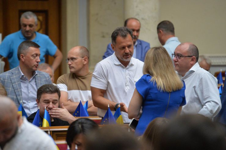 Пленарне засідання Верховної Ради України.

ВР України обрала Генерального прокурора. Ним став Андрій Костін.

ВР України обрала суддю Конституційного суду. Нею стала Ольга Совгиря.
