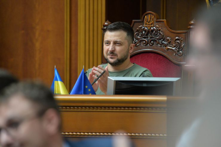 Пленарне засідання Верховної Ради України.

ВР України обрала Генерального прокурора. Ним став Андрій Костін.

ВР України обрала суддю Конституційного суду. Нею стала Ольга Совгиря.
