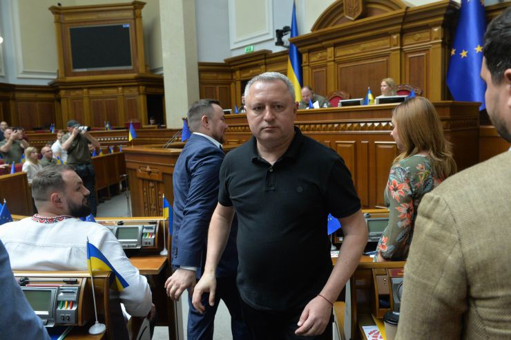 Пленарне засідання Верховної Ради України.

ВР України обрала Генерального прокурора. Ним став Андрій Костін.

ВР України обрала суддю Конституційного суду. Нею стала Ольга Совгиря.
