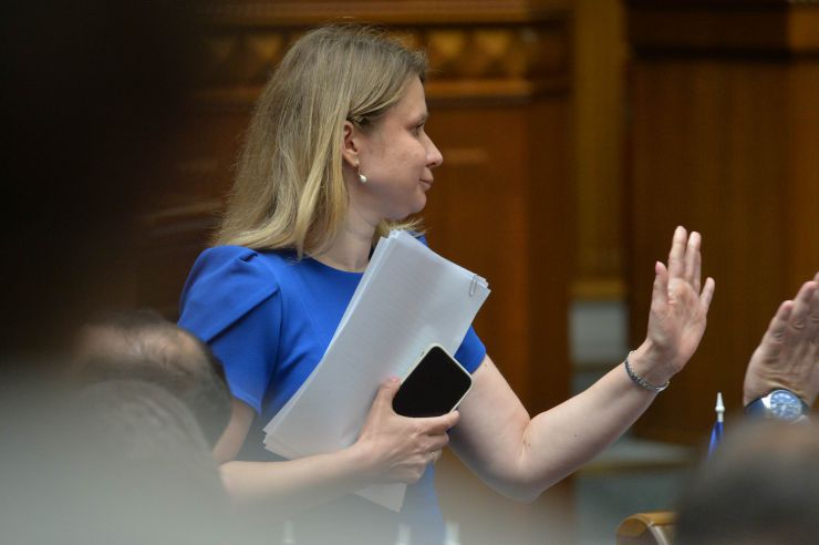 Пленарне засідання Верховної Ради України.

ВР України обрала Генерального прокурора. Ним став Андрій Костін.

ВР України обрала суддю Конституційного суду. Нею стала Ольга Совгиря.
