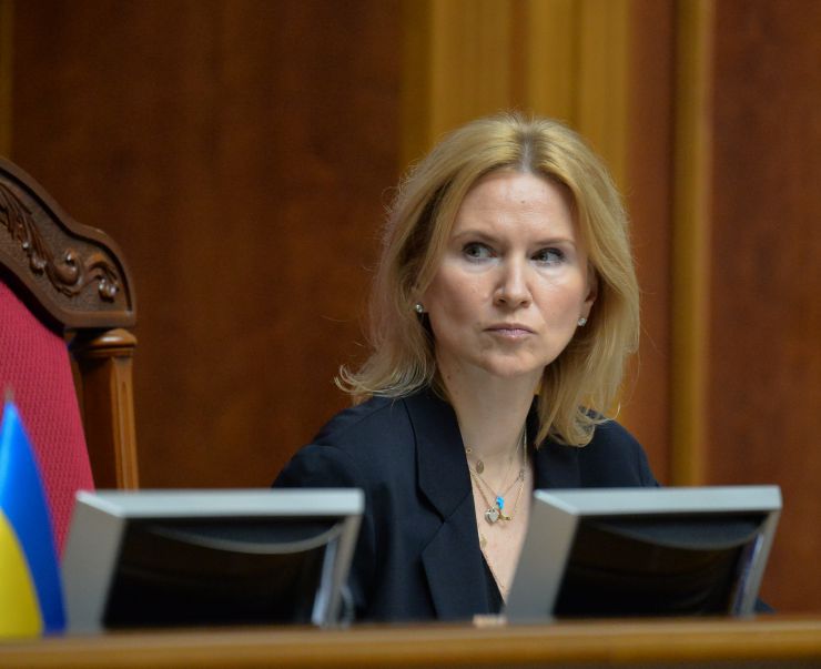 
Пленарне засідання Верховної Ради України.

Верховна Рада України на пленарному засіданні 18 жовтня прийняла 11 Законів, 6 законопроектів і 6 постанов.
В цілому прийнято Закони:
 - про вихід України з Конвенції про транснаціональні корпорації, №0148;
 - про приєднання України до Конвенції про екстрадицію, №0158;
 - про внесення змін до Закону України 