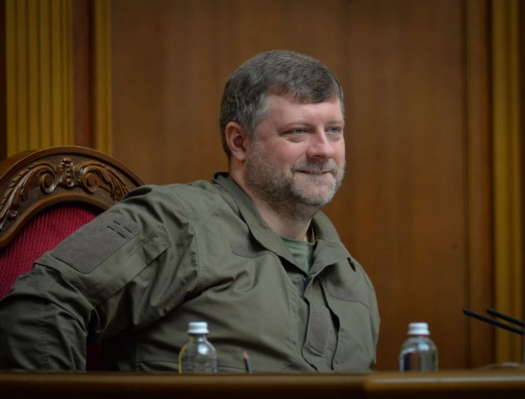 
Пленарне засідання Верховної Ради України.

Верховна Рада України на пленарному засіданні 18 жовтня прийняла 11 Законів, 6 законопроектів і 6 постанов.
В цілому прийнято Закони:
 - про вихід України з Конвенції про транснаціональні корпорації, №0148;
 - про приєднання України до Конвенції про екстрадицію, №0158;
 - про внесення змін до Закону України 
