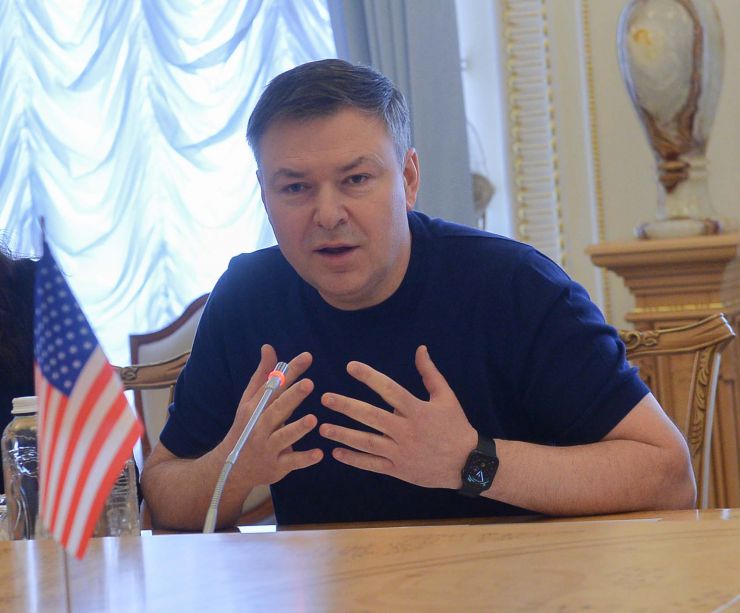 Перший заступник Голови Верховної Ради України Олександр Корнієнко провів робочу зустріч із делегацією Оборонно-промислової коаліції Аризони (AZDIC) на чолі з її Президентом Ліннді Сміт та представником законодавчих зборів штату Аризона Девідом Куком