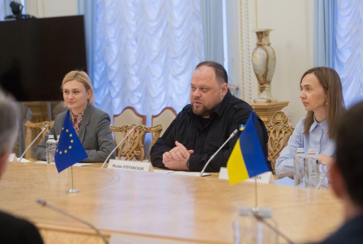 Голова Верховної Ради України Руслан Стефанчук під час зустрічі з чинним Головою ОБСЄ, Міністром закордонних справ Республіки Північна Македонія Буяром Османі. 