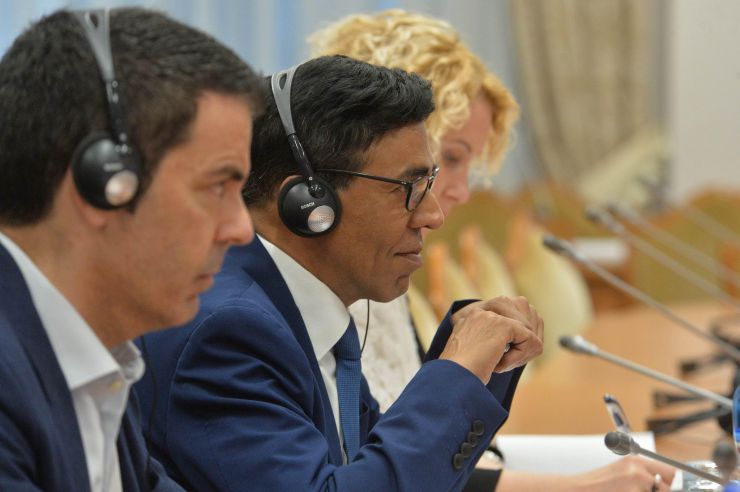 Cпільна зустріч голів комітетів з делегацією Комітету Європейського Парламенту з регіонального розвитку. У заході взяли участь народні депутати України, Голова Комітету Верховної Ради України з питань організації державної влади, місцевого самоврядування, регіонального розвитку та містобудування Олена Шуляк, Голова Комітету з питань зовнішньої політики та міжпарламентського співробітництва Олександр Мережко, Голова Комітету Верховної Ради України з питань антикорупційної політики Анастасія Радіна, Перший заступник Голови Комітету з питань інтеграції України Вадим Галайчук, а також голови підкомітетів Комітету з питань організації державної влади, місцевого самоврядування, регіонального розвитку та містобудування Олександр Аліксійчук та Віталій Безгін.