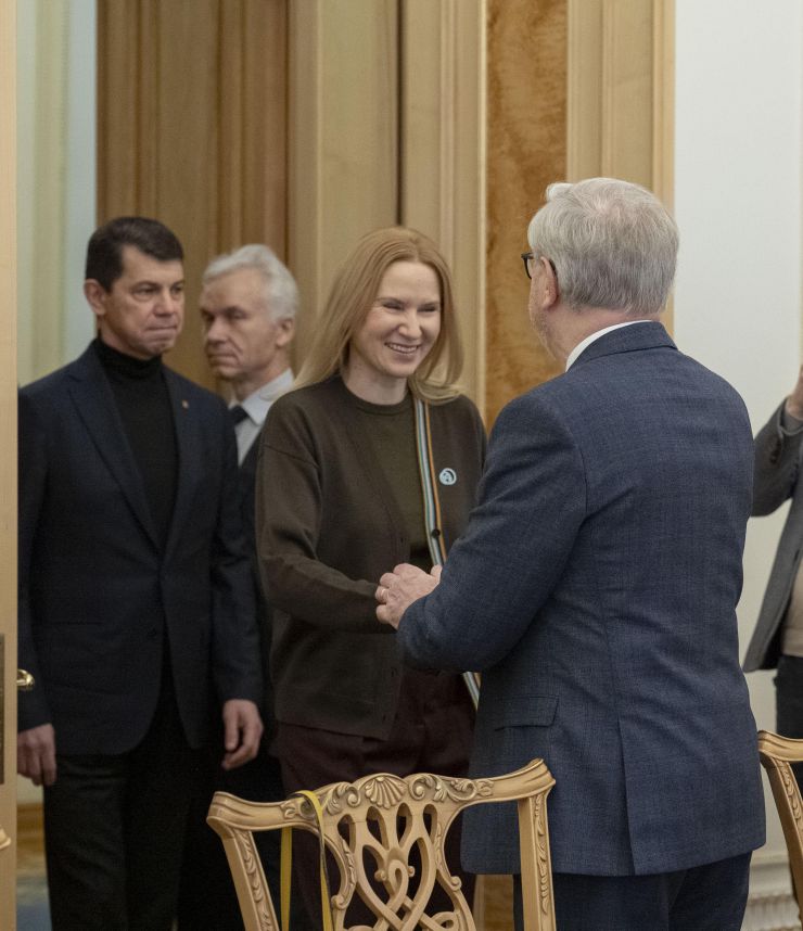 Віцеспікерка Олена Кондратюк зустрілася з Експрезидентом Європарламенту Петом Коксом
