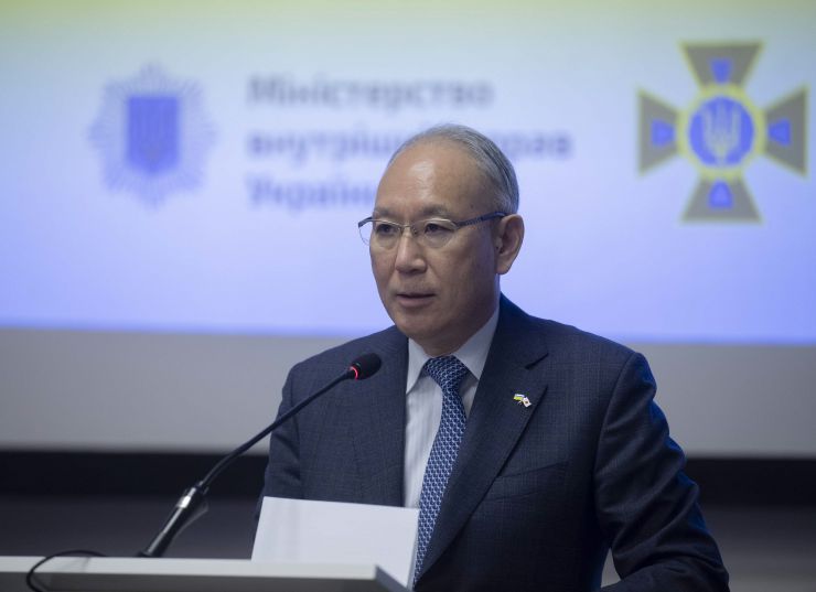 Заступниця Голови Верховної Ради України Олена Кондратюк під час спеціального заходу щодо обговорення викликів та важливості підтримки жінок у вітчизняних органах правопорядку та екстрених службах. Його провели в Києві в межах глобальної кампанії та проекту 