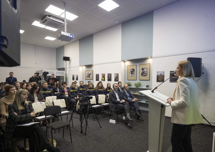 Заступниця Голови Верховної Ради України Олена Кондратюк під час спеціального заходу щодо обговорення викликів та важливості підтримки жінок у вітчизняних органах правопорядку та екстрених службах. Його провели в Києві в межах глобальної кампанії та проекту 