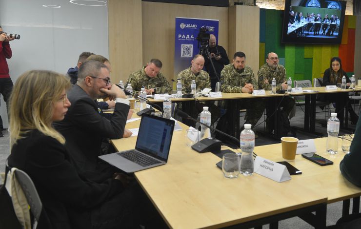 У Комітеті Верховної Ради України з питань свободи слова відбувся круглий стіл «Порядок акредитації журналістів, які працюють на лінії зіткнення»