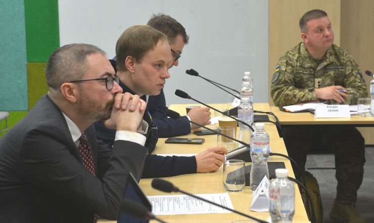 У Комітеті Верховної Ради України з питань свободи слова відбувся круглий стіл «Порядок акредитації журналістів, які працюють на лінії зіткнення». Ярослав Юрчишин