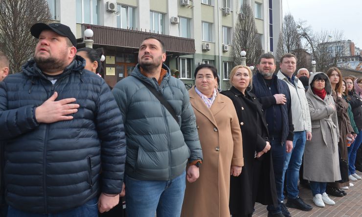 Із нагоди 10-ї річниці створення Національної гвардії України на центральній площі Ірпеня підняли прапор військового формування.