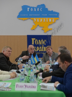 Круглий cтіл в редакції «Голосу України» «Децентралізація влади: реалії та перспективи»