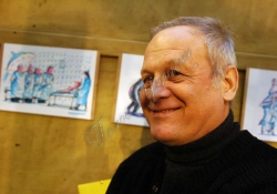 У столичній арт-галереї  «Мінус 4»  відкрилась виставка flomaster`s day: кольоровий слід, довжиною  в 50 років.