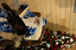 У Києві, у парку Т. Шевченка відбулося урочисте відкриття будиночка Святого Миколая. 