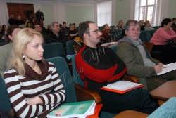 Прес-конференція з нагоди початку першого з 800 тренінгів для членів виборчих комісій на прикладі ОВК територіального виборчого округу № 220.