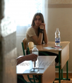 Київ, спецшкола № 97 ім. Олени Теліги.
Зовнішнє незалежне оцінювання 2009. Тести з історії України.