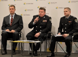 Прес-центр «Український кризовий медіа центр» за участю начальника Департаменту поліції охорони генерала поліції третього рангу Сергія Будника.