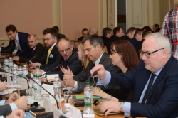 Комітет Верховної Ради України з питань національної безпеки і оборони провів круглий стіл на тему: «Розвиток потенціалу України з гуманітарного розмінування. Законодавче забезпечення».