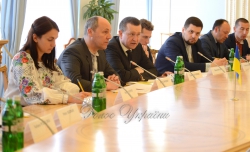 Голова Верховної Ради України Андрій Парубій провів зустріч з Головою Парламенту Демократичної Соціалістичної Республіки Шрі-Ланка К. Джайясурія. 