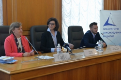 Заступник Голови Верховної Ради України Оксана Сироїд читає лекцію молоді «Законність для законодавців».