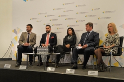 Брифінг в Українському кризисному медіацентрі «Народні депутати за ініціативи експертів наведуть лад у зовнішній рекламі»