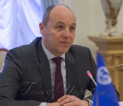 Зустріч Голови Верховної Ради України Андрія Парубія з групою експертів Міжнародного Валютного Фонду (МВФ).