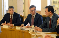 Під час засідання комітету на якому зокрема був розглянутий Проект Закону про внесення змін до деяких законодавчих актів України щодо сприяння залученню іноземних інвестицій.