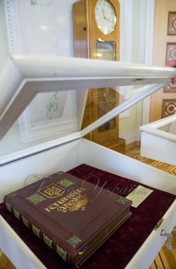 У Верховній Раді України відбулися заходи до 100-ліття Конституції Української Народної Республіки.