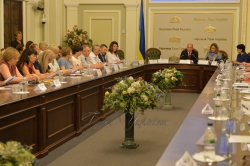 Комітет Верховної Ради України з питань соціальної політики, зайнятості та пенсійного забезпечення провів засідання «круглого столу» на тему: «Соціальний захист сімей з дітьми».