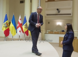 Робоча поїздка участю Голови Верховної Ради України Андрія Парубія до Грузії (Тбілісі).
Участь Голови Верховної Ради України Андрія Парубія у роботі Сесії ІІІ («у вузькому колі»). 