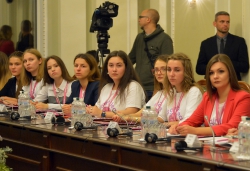 Конференція з нагоди відзначення Всесвітнього дня дівчат. 