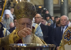 Церемонія вручення Томосу. Божественна Літургія (Спільне відправлення Вселенським Патріархом Варфоломієм і Митрополитом Епіфанієм)